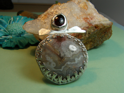 designer garnet lace pendant