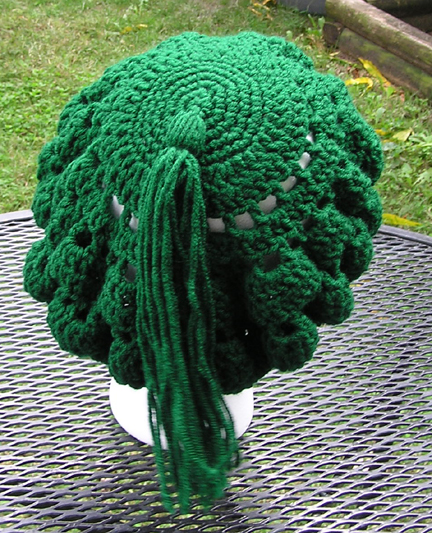 custom hunter green crochet beret